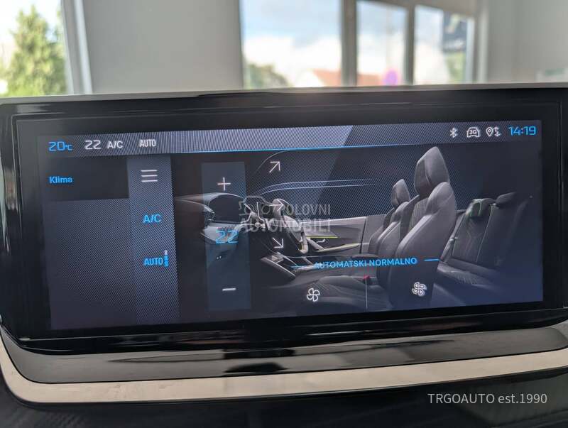 Peugeot 2008 Garan 12 mes.