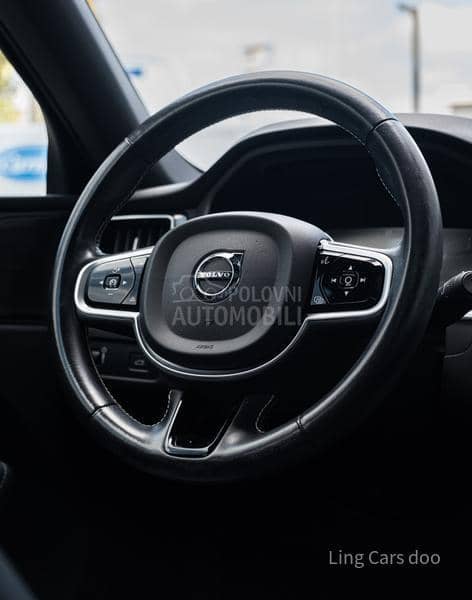 Volvo XC60 B4 AWD R-Design