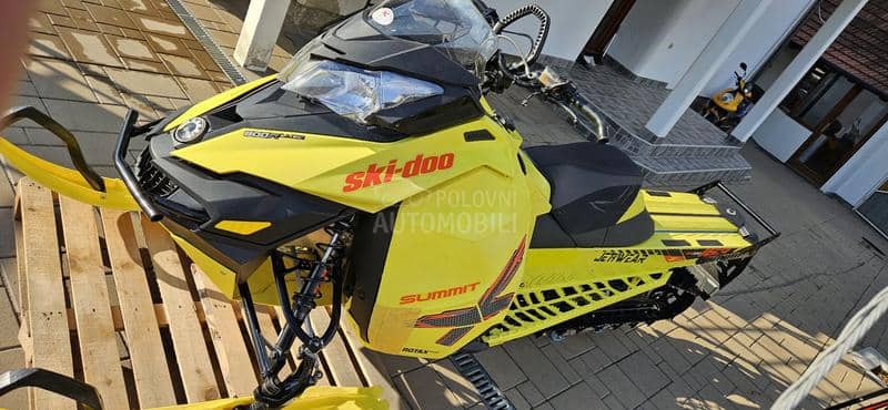 Ski-Doo summit