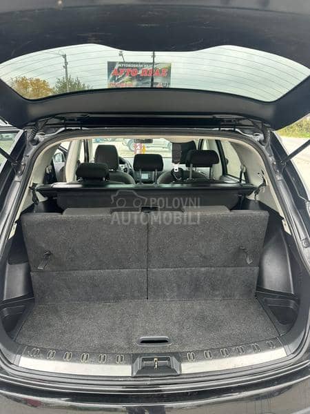 Nissan Qashqai + 2 2.0 dci