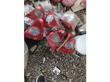 Stop svetlo za Renault Clio od 2000. do 2006. god.