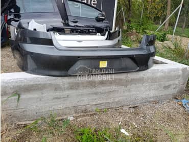 zadnji branik za Volkswagen Passat B8 od 2015. do 2018. god.