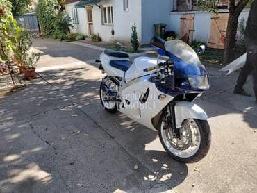 Suzuki GSXR 600 SRAD A2