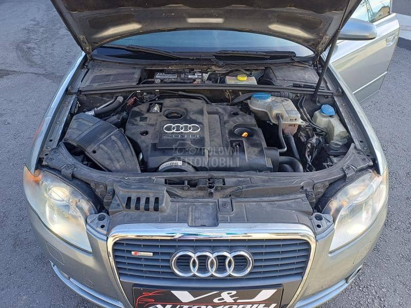 Audi A4 2.0 TDI/S-LINE/