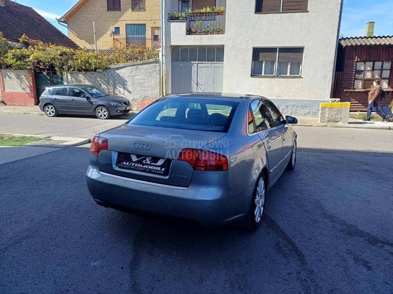 Audi A4 2.0 TDI/S-LINE/