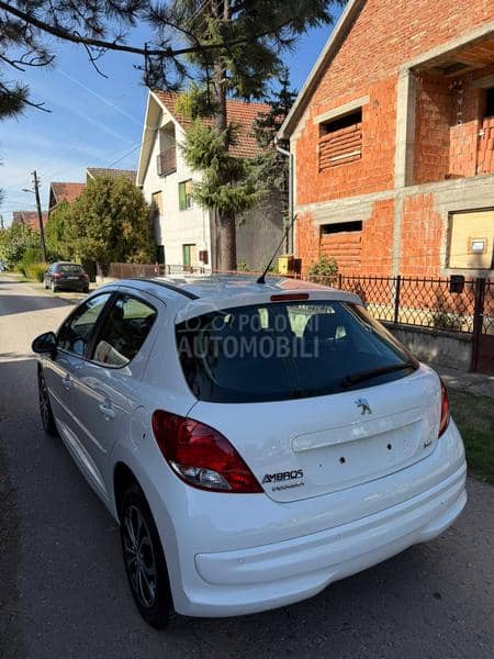 Peugeot 207 1.4b