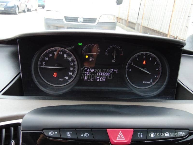 Lancia Ypsilon 1.2 TNG