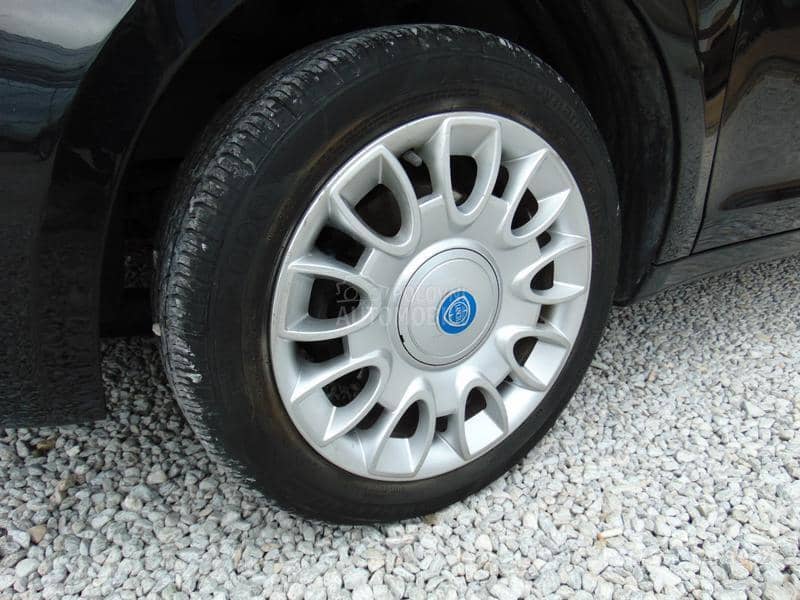 Lancia Ypsilon 1.2 TNG