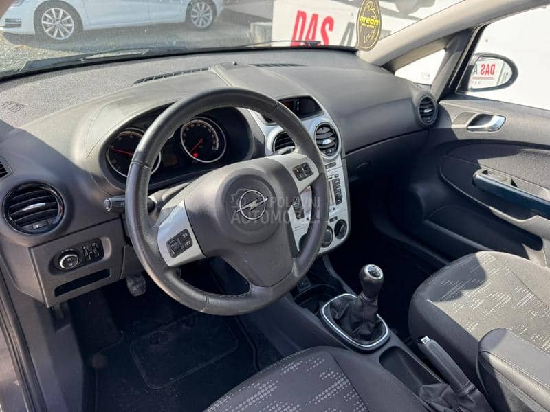 Opel Corsa D 