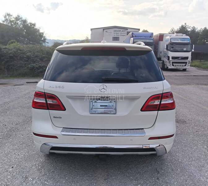 Mercedes Benz ML 350 