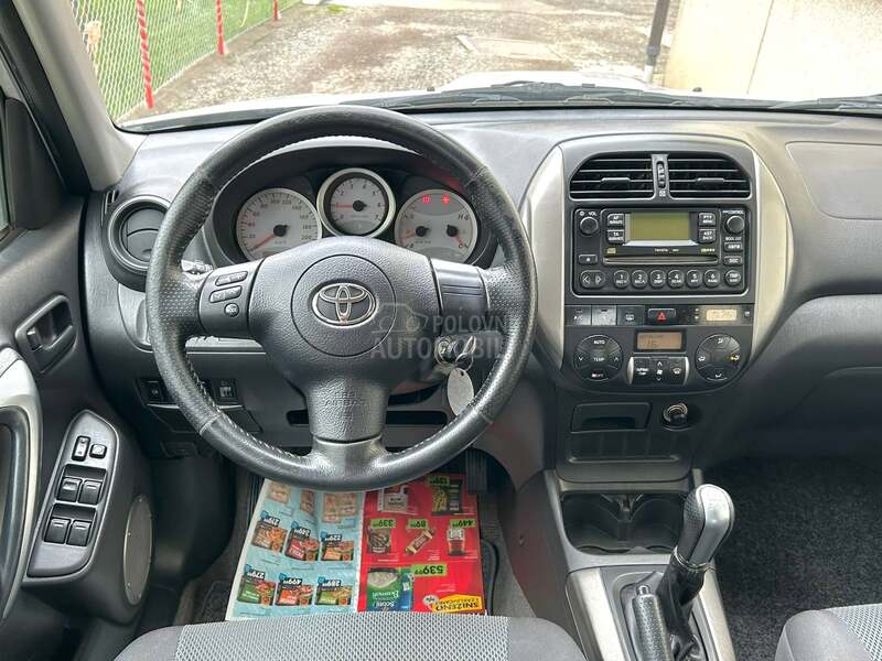 Toyota RAV 4 2.0d 4x4 FABRIKA