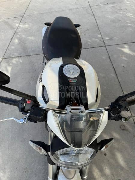 Ducati Monster 696 abs