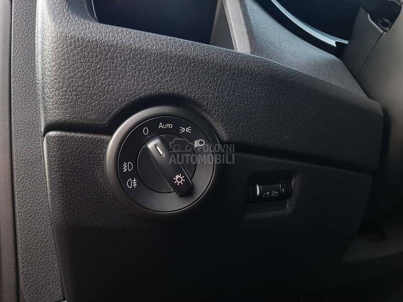 Volkswagen Multivan 7 Mesta Liberty CH