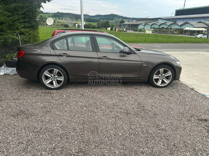 BMW 328 i X Drive CH