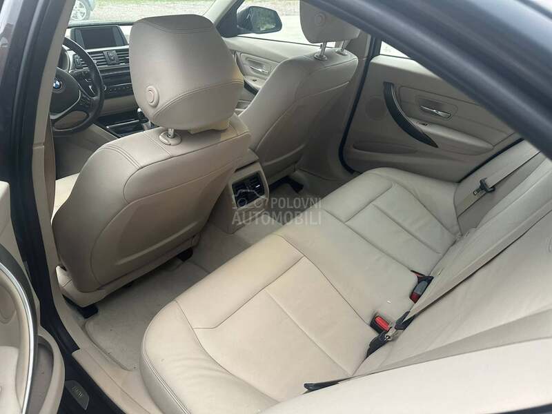 BMW 328 i X Drive CH