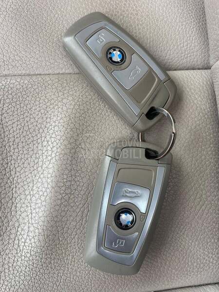 BMW 328 i X Drive CH