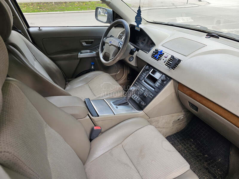 Volvo XC90 2.4 D5 AWD