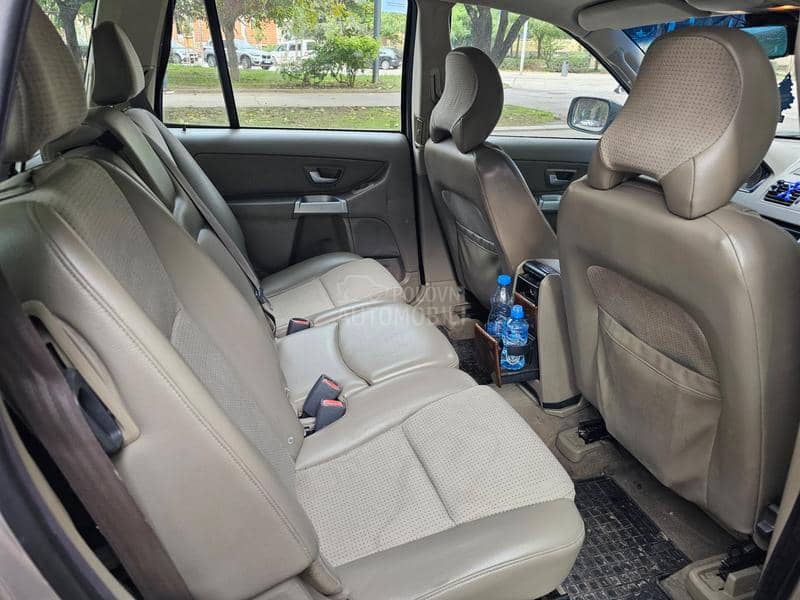 Volvo XC90 2.4 D5 AWD