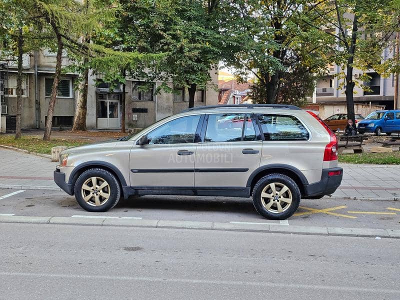 Volvo XC90 2.4 D5 AWD