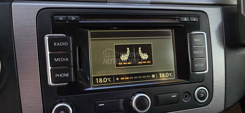 Volkswagen Passat B7 DIODA/XEN/NA.VI