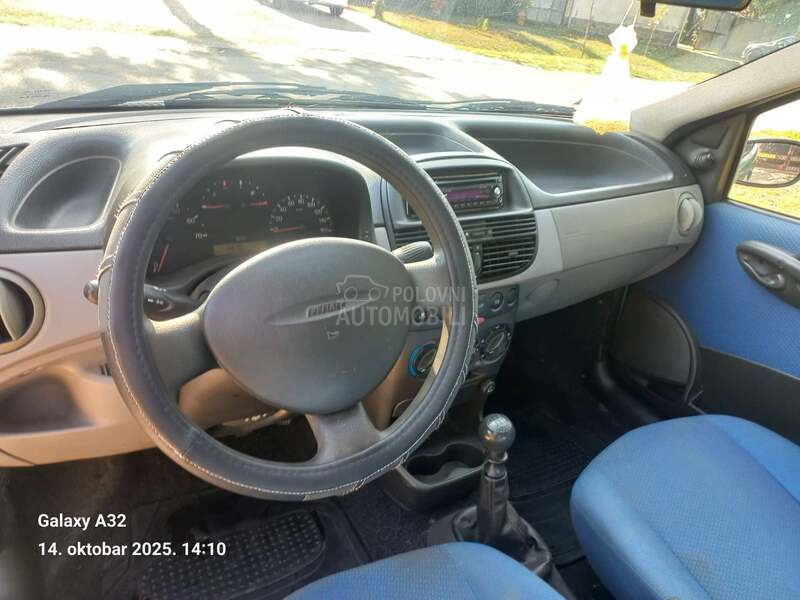Fiat Punto 1.2 8v