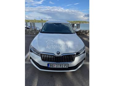 Škoda Superb 
