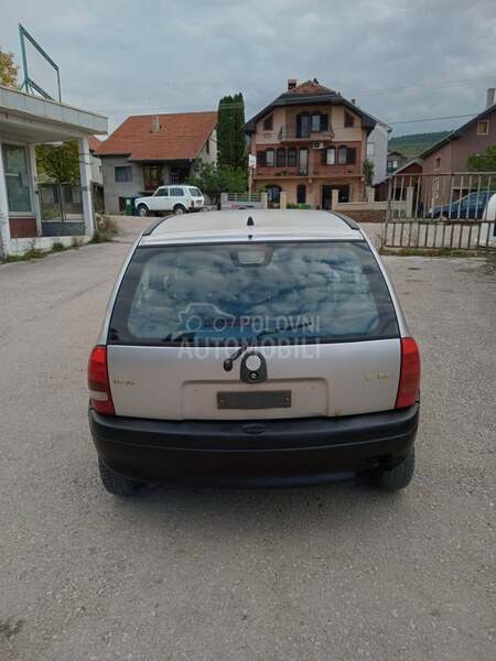 Opel Corsa B 