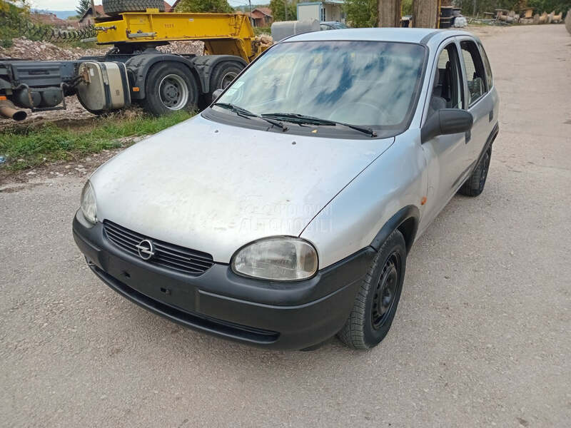 Opel Corsa B 