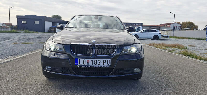BMW 320 2,0 aut NOV restajli