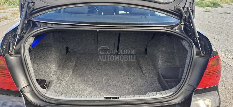 BMW 320 2,0 aut NOV restajli