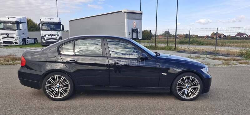 BMW 320 2,0 aut NOV restajli