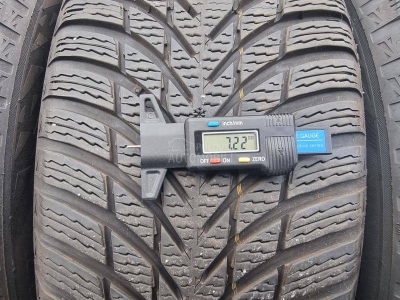 Nokian 235/55 R19 Zimska