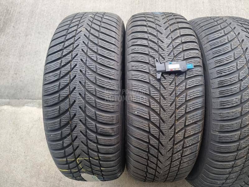 Nokian 235/55 R19 Zimska