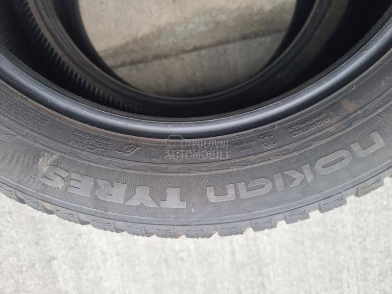 Nokian 235/55 R19 Zimska