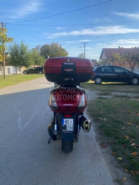 Honda Silver Wing 400