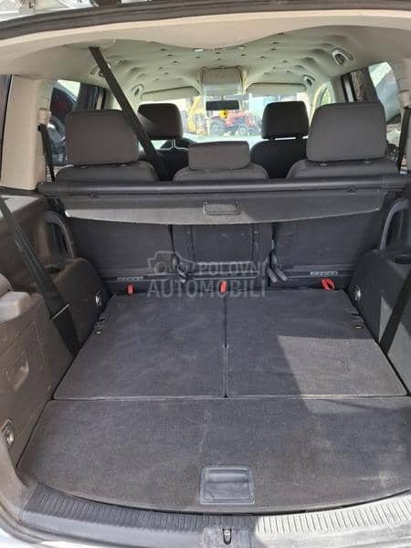 Volkswagen Touran 1.9 TDI  7 SED Volkswagen Touran 1.9 TDI  7 SED