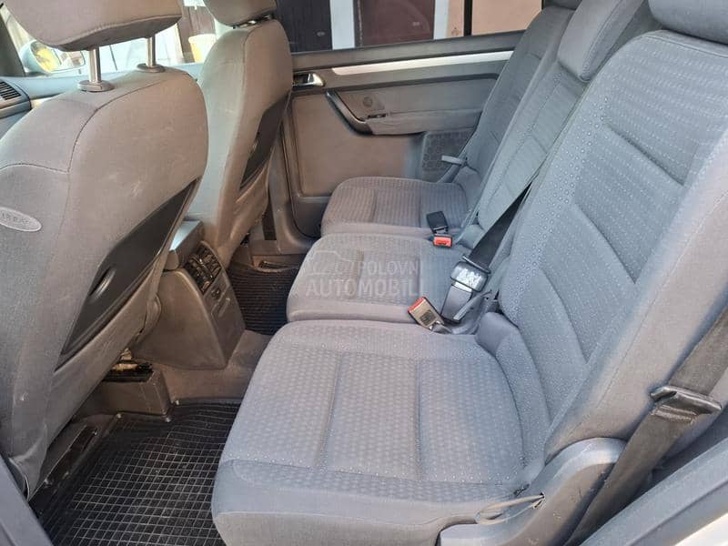 Volkswagen Touran 1.9 TDI  7 SED Volkswagen Touran 1.9 TDI  7 SED