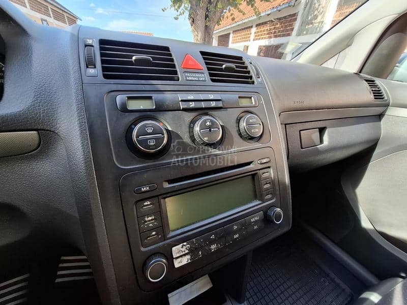 Volkswagen Touran 1.9 TDI  7 SED Volkswagen Touran 1.9 TDI  7 SED