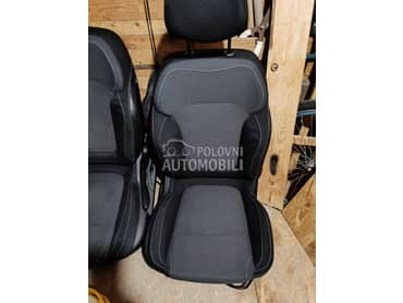 Prednja sedista Reno Megan2018 za Renault Megane od 2017. do 2020. god.