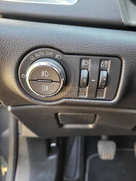 Opel Astra J 1,6 hdi