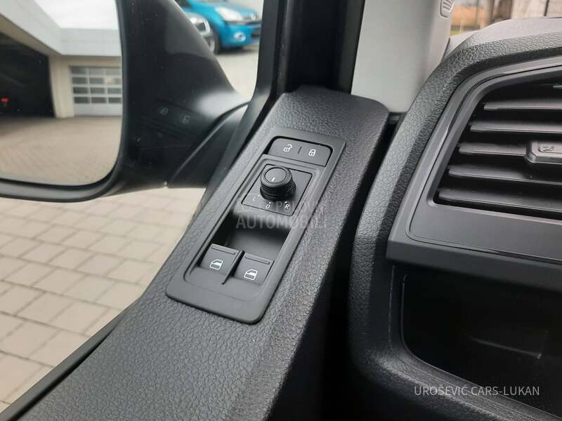 Volkswagen Transporter T6 MULTIVAN 7 Mesta CH