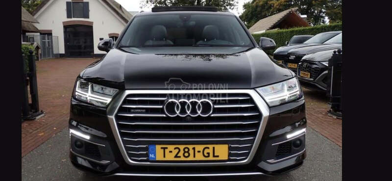 Audi Q7 E tron S line