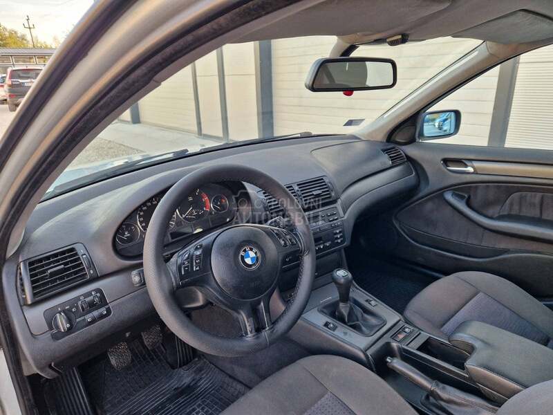 BMW 318 e46