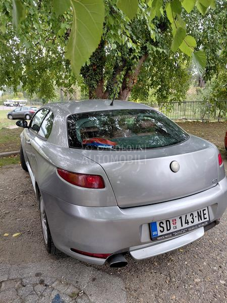 Alfa Romeo GT 1.9  JTD