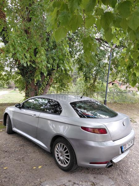 Alfa Romeo GT 1.9  JTD