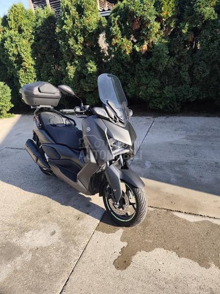 Yamaha X MAX