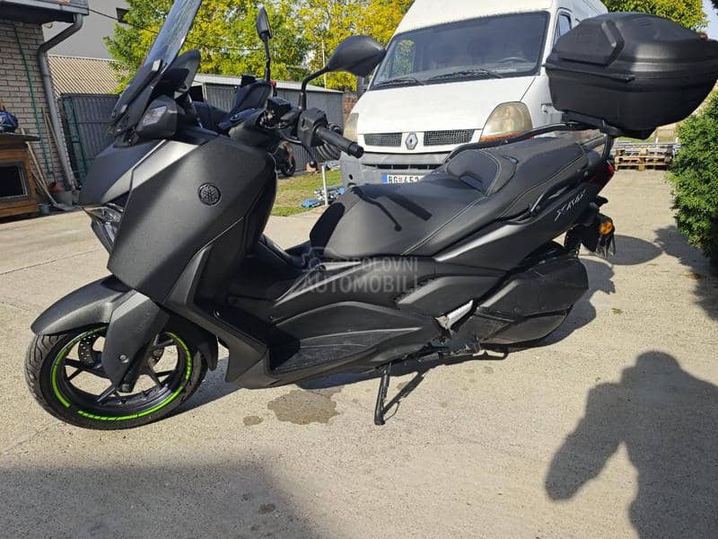 Yamaha X MAX