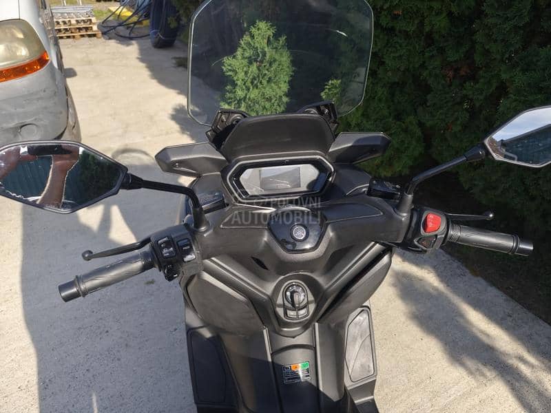 Yamaha X MAX