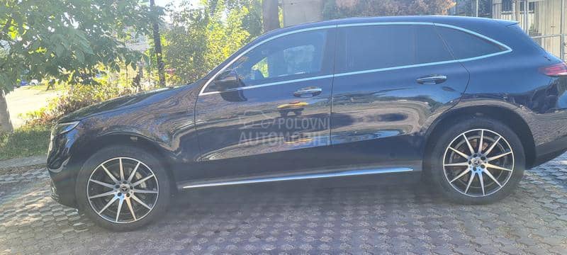 Mercedes Benz EQC 400 400