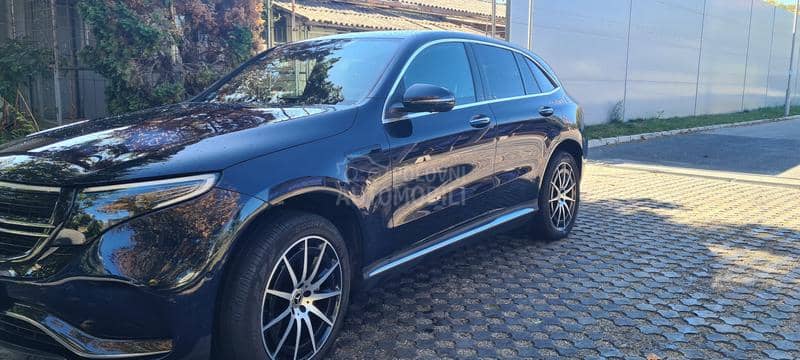Mercedes Benz EQC 400 400